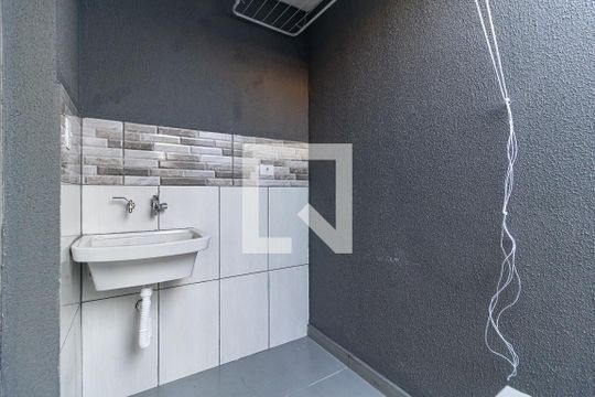 Lavanderia de casa para alugar com 1 quarto, 30m² em Jardim Vergueiro (sacomã), São Paulo