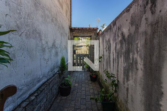 Corredor de casa à venda com 3 quartos, 170m² em Vila Mariana, São Paulo
