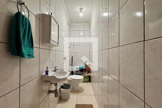 Lavabo de casa à venda com 3 quartos, 199m² em Vila Camilopolis, Santo André