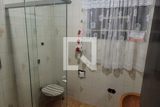 Banheiro de casa à venda com 5 quartos, 250m² em Vila Regente Feijó, São Paulo