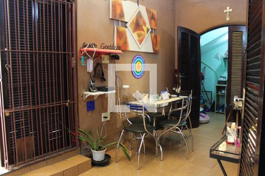 Corredor de casa à venda com 5 quartos, 250m² em Vila Regente Feijó, São Paulo