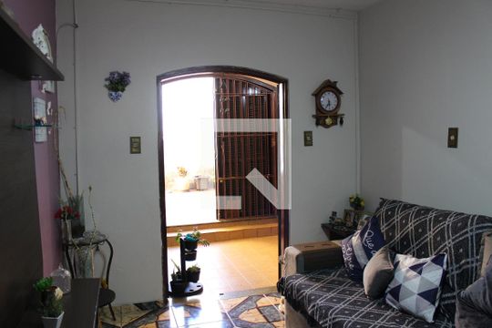 Sala de casa à venda com 5 quartos, 250m² em Vila Regente Feijó, São Paulo