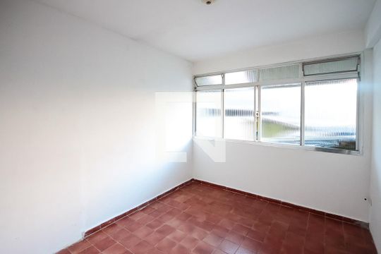 Quarto de casa para alugar com 2 quartos, 48m² em Vila Sapopemba, São Paulo