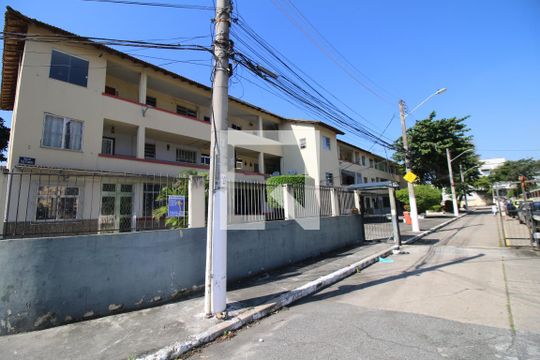 Fachada de apartamento à venda com 3 quartos, 80m² em Penha, Rio de Janeiro