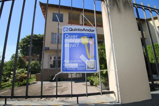 Placa de apartamento à venda com 3 quartos, 80m² em Penha, Rio de Janeiro