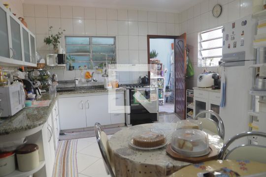 Cozinha de casa à venda com 5 quartos, 350m² em São Judas, São Paulo