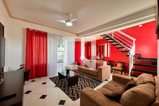 Sala de casa à venda com 3 quartos, 270m² em Jardim Alvorada, Santo André