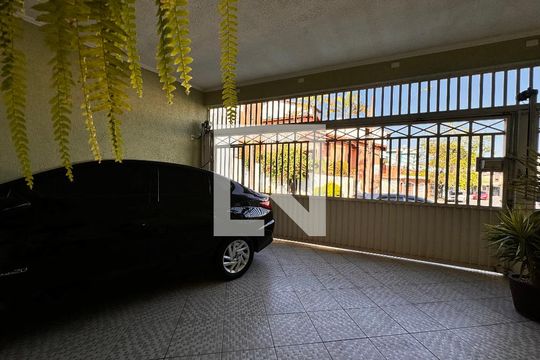 Garagem de casa à venda com 3 quartos, 270m² em Jardim Alvorada, Santo André