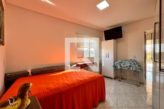 Suite 1 de casa à venda com 3 quartos, 270m² em Jardim Alvorada, Santo André