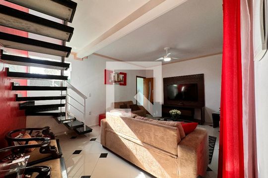 Sala de casa à venda com 3 quartos, 270m² em Jardim Alvorada, Santo André