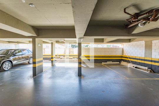 Garagem de apartamento à venda com 3 quartos, 70m² em Minas Brasil, Belo Horizonte