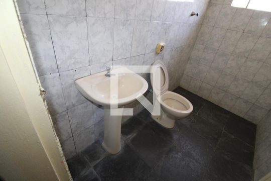 Banheiro de casa à venda com 3 quartos, 60m² em Jardim Boa Vista (zona Oeste), São Paulo