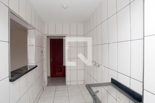 Cozinha + Área de Serviço de apartamento à venda com 2 quartos, 43m² em Partenon, Porto Alegre