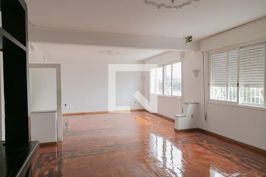 Sala de casa à venda com 5 quartos, 380m² em Medianeira, Porto Alegre