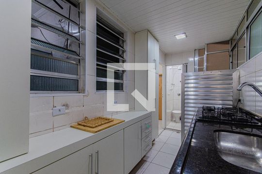 Cozinha de apartamento à venda com 4 quartos, 106m² em Liberdade, São Paulo