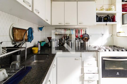 Detalhe da cozinha de apartamento à venda com 3 quartos, 100m² em Jardim Botânico, Rio de Janeiro