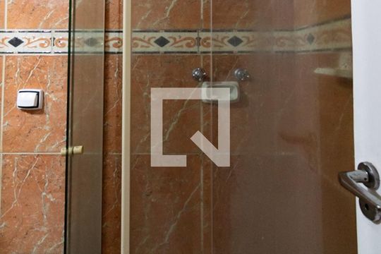 Detalhe do banheiro social de apartamento à venda com 3 quartos, 100m² em Jardim Botânico, Rio de Janeiro