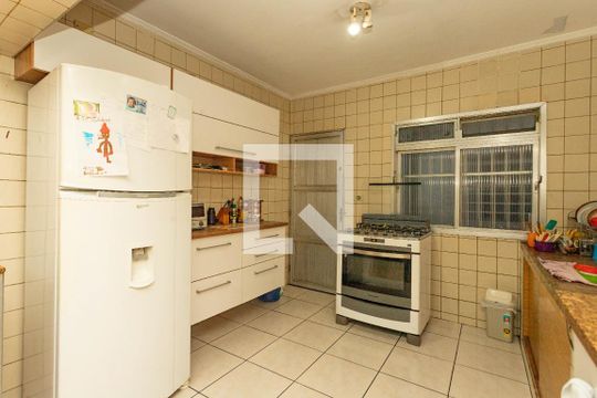 Cozinha de casa para alugar com 3 quartos, 130m² em Taboão, São Bernardo do Campo