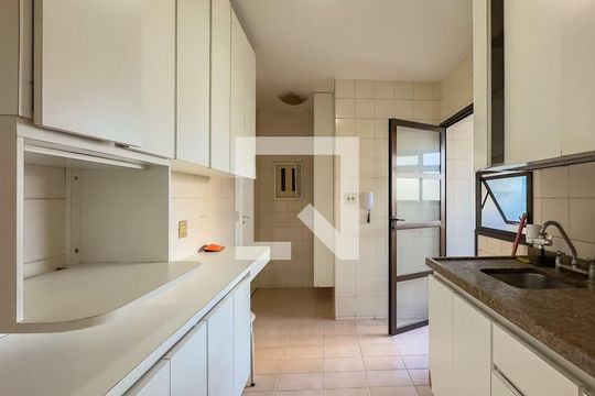 Cozinha de apartamento à venda com 3 quartos, 92m² em Vila Mariana, São Paulo