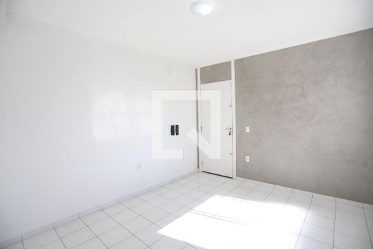 Sala de apartamento para alugar com 2 quartos, 50m² em Jardim Monte Cristo, Suzano