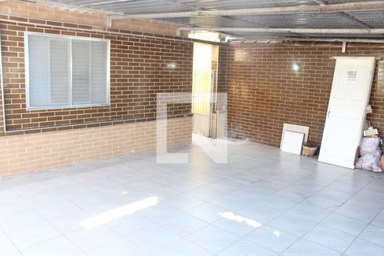 Garagem de casa para alugar com 1 quarto, 75m² em Catiapoã, São Vicente