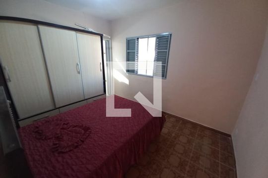 Quarto de casa para alugar com 1 quarto, 75m² em Catiapoã, São Vicente