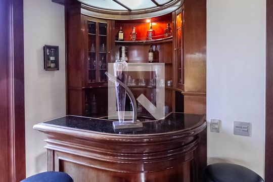 Sala 1 de casa para alugar com 4 quartos, 640m² em Bandeirantes (pampulha), Belo Horizonte