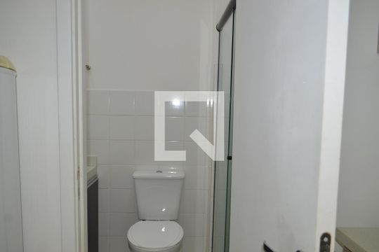 Banheiro de apartamento à venda com 1 quarto, 48m² em Cambuci, São Paulo