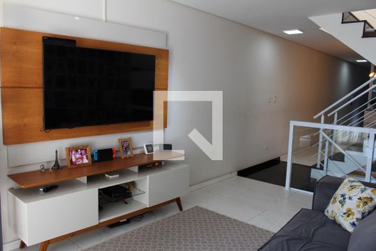 Sala de casa para alugar com 3 quartos, 120m² em Vila California, São Paulo