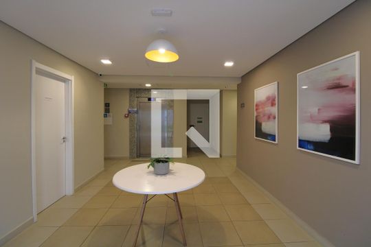 Hall de apartamento para alugar com 1 quarto, 28m² em Jardim Cidalia, São Paulo