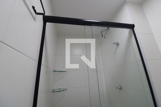 Banheiro de apartamento para alugar com 1 quarto, 28m² em Jardim Cidalia, São Paulo