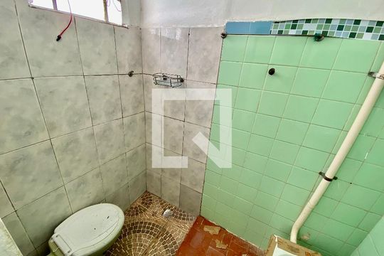 Banheiro de apartamento para alugar com 1 quarto, 40m² em Riachuelo, Rio de Janeiro