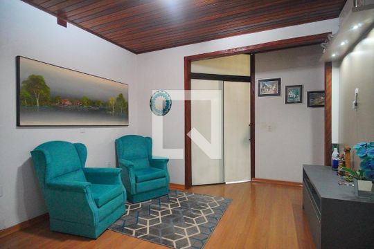 Sala 1 de casa à venda com 5 quartos, 303m² em Operário, Novo Hamburgo