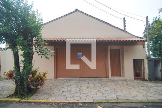 Fachada de casa à venda com 5 quartos, 303m² em Operário, Novo Hamburgo