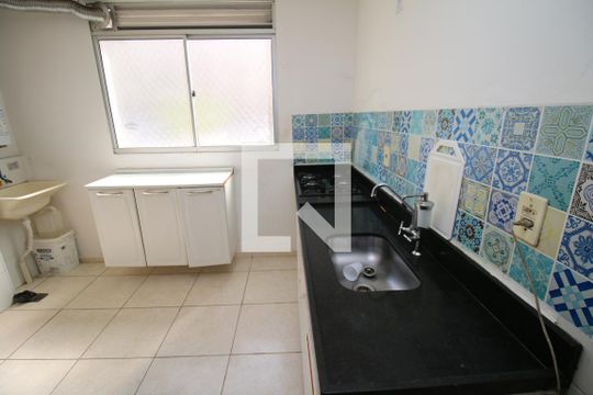 Cozinha de apartamento à venda com 1 quarto, 48m² em Vigário Geral, Rio de Janeiro