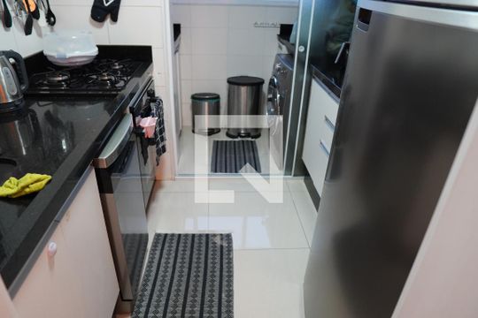 Cozinha de apartamento para alugar com 3 quartos, 67m² em Super Quadra Morumbi, São Paulo