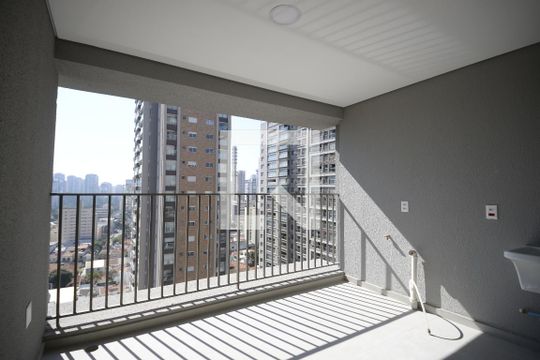 Varanda de apartamento à venda com 2 quartos, 69m² em Itaim Bibi, São Paulo