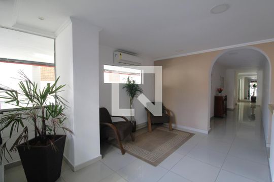 Hall de apartamento à venda com 2 quartos, 100m² em Anil, Rio de Janeiro