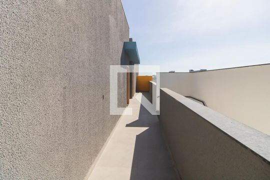 Corredor de apartamento à venda com 2 quartos, 34m² em Cidade Antônio Estêvão de Carvalho, São Paulo