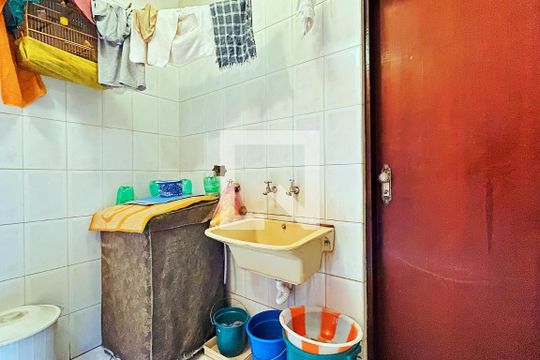 Área de Serviço de casa à venda com 3 quartos, 214m² em Vila Rosália, Guarulhos