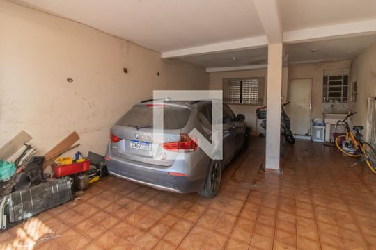 Garagem de casa à venda com 2 quartos, 300m² em Jardim Danfer, São Paulo