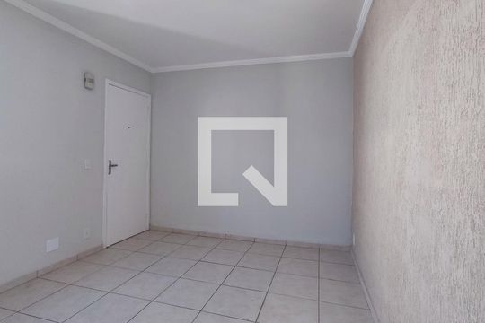 Sala de apartamento para alugar com 2 quartos, 45m² em Chacaras Reunidas Santa Terezinha, Contagem