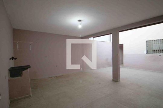 Área de Serviço de casa para alugar com 4 quartos, 186m² em Jardim Residencial Deolinda Guerra, Sorocaba