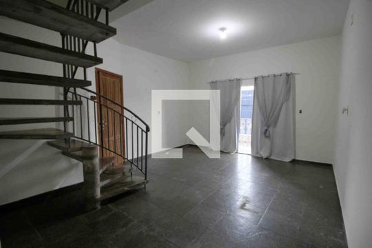Casa para alugar com 4 quartos, 186m² em Jardim Residencial Deolinda Guerra, Sorocaba