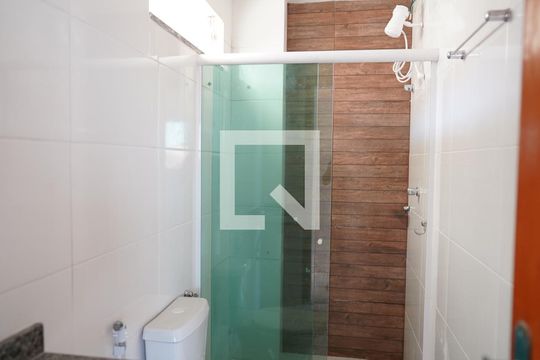 Banheiro  de apartamento para alugar com 1 quarto, 58m² em Freguesia (jacarepaguá), Rio de Janeiro