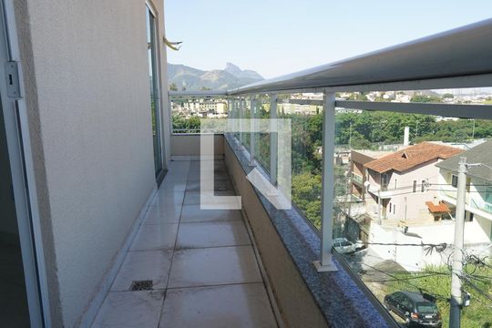 Varanda de apartamento à venda com 1 quarto, 77m² em Freguesia (jacarepaguá), Rio de Janeiro