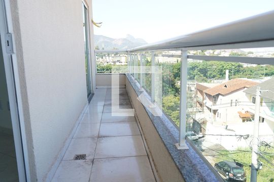 Varanda de apartamento à venda com 1 quarto, 77m² em Freguesia (jacarepaguá), Rio de Janeiro