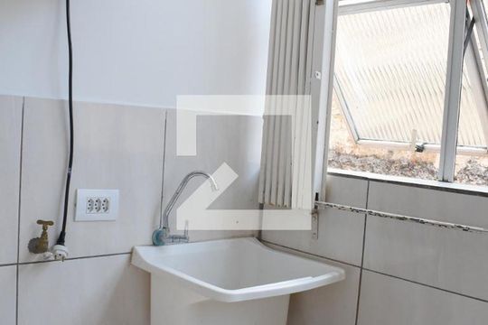 Área de Serviço de apartamento para alugar com 2 quartos, 60m² em Boa Vista, Curitiba
