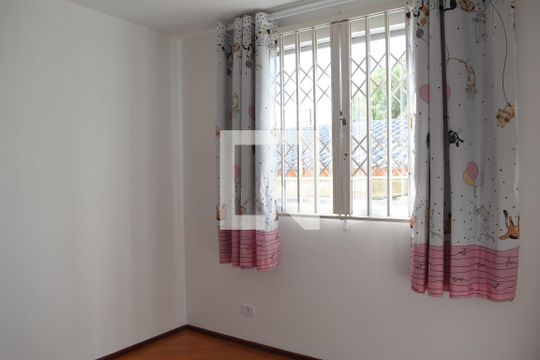 Quarto 1 de apartamento para alugar com 2 quartos, 60m² em Boa Vista, Curitiba