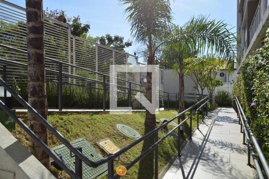 Área externa de apartamento para alugar com 1 quarto, 32m² em Jardim da Glória, São Paulo
